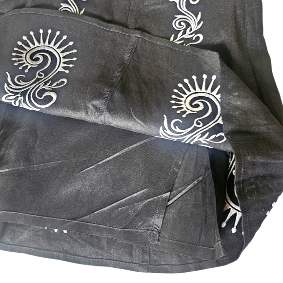 Ann Taylor LOFT Black w/ White Floral Embroidery Panel A-Line Linen Skirt, Sz 8 - Picture 5 of 7